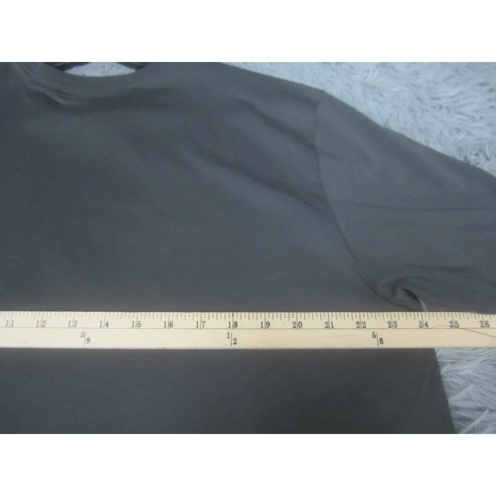 Nike Shirt Mens 2XL Gray EVOLVE Short‎ Sleeve Dri-Fit Crew Neck Athletic